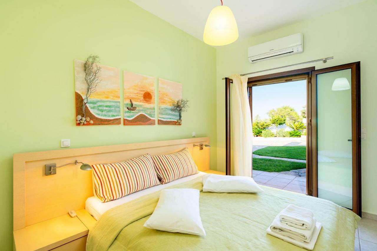 Georgia'S Apartments Kouremenos Beach Anevato 外观 照片